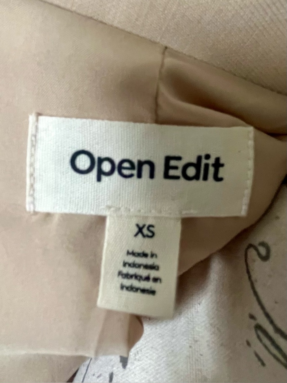 Open Edit Sleeveless Blazer Style Vest with Single Button Closure - Picture 6 of 16